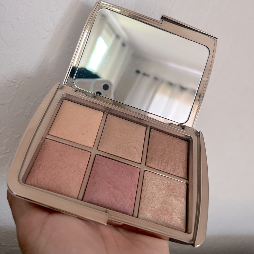 HOURGLASS AMBIENT LIGHTING EDIT UNLOCKED PALETTE